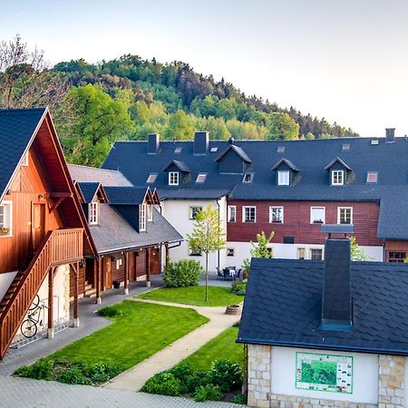 Apartman-Hotel Jitravsky Dvorec Rynoltice Bagian luar foto