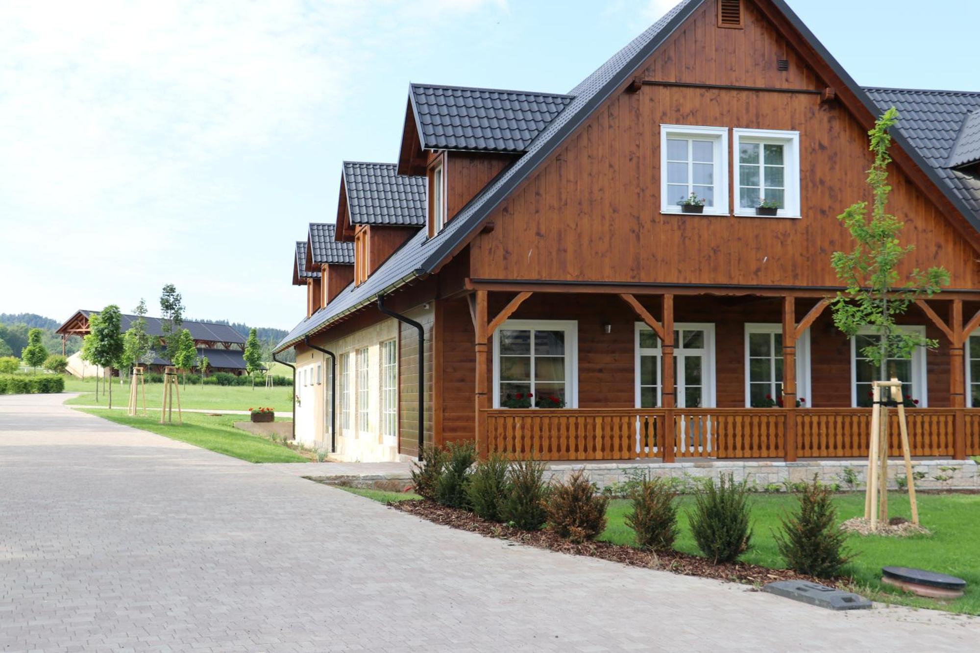 Apartman-Hotel Jitravsky Dvorec Rynoltice Bagian luar foto