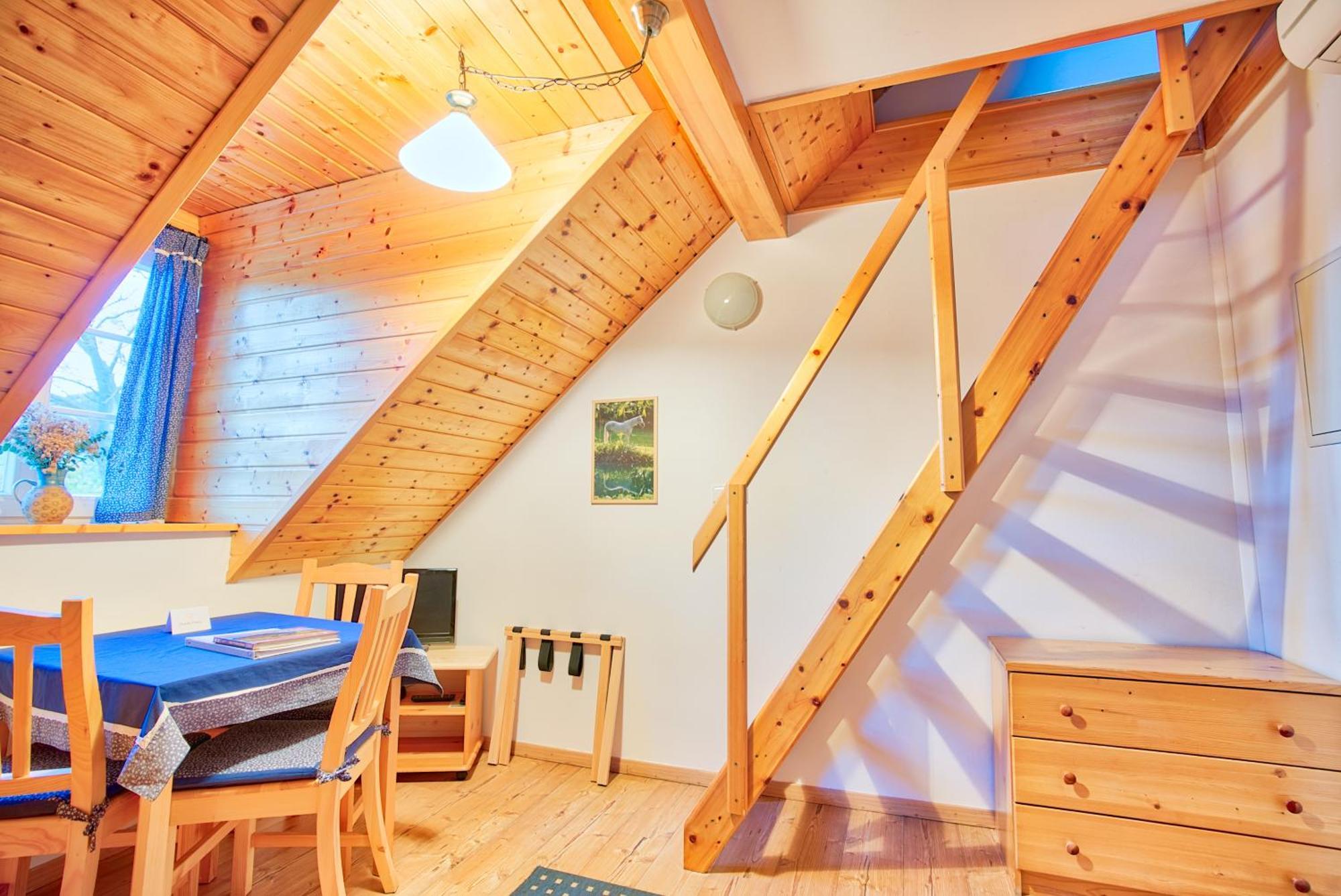 Apartman-Hotel Jitravsky Dvorec Rynoltice Bagian luar foto