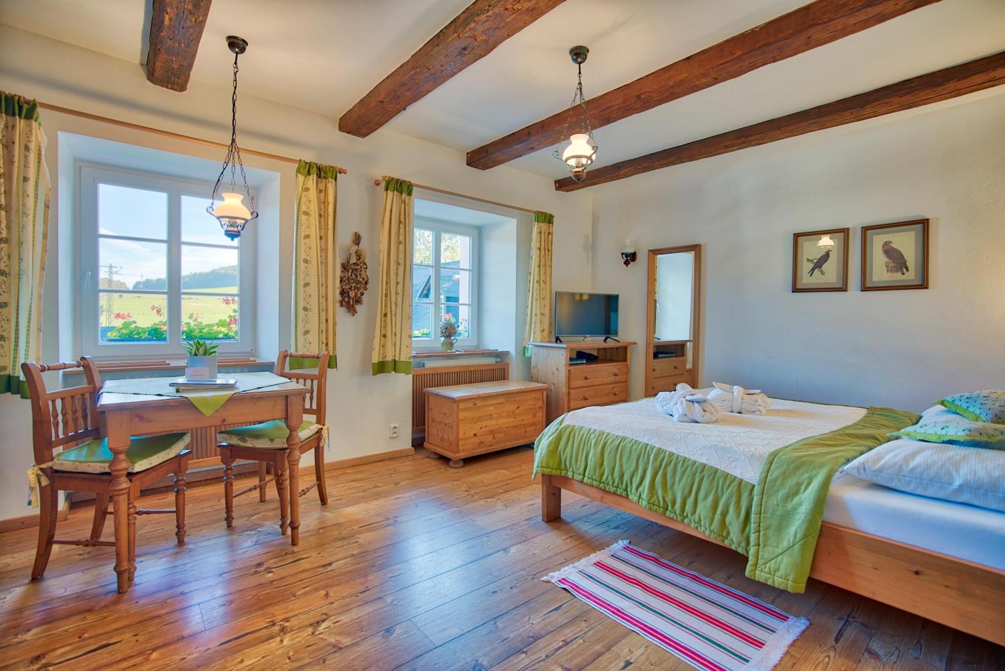 Apartman-Hotel Jitravsky Dvorec Rynoltice Bagian luar foto